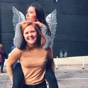 Meet your Posher, Olivia